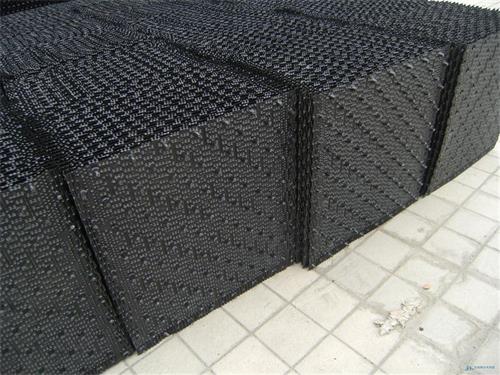 閉式冷卻塔填料有必要定期清洗和更換嗎？